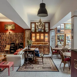 Labor Alliance By Lovelystay Lisbon