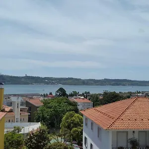 Tejo A Vista Lisbon